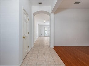 1602 Hidden Meadow Ct in Valrico, FL - Building Photo - Building Photo