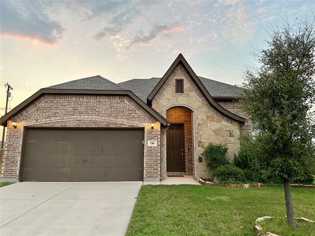 246 Ovaletta Dr in Justin, TX - Building Photo