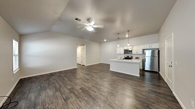 443 Summit Ridge Dr in Oklahoma City, OK - Building Photo - Building Photo