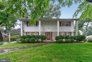 7208 Reservation Dr in Springfield, VA - Building Photo