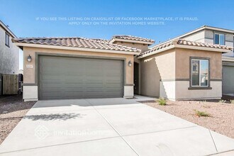 25287 W Chipman Rd in Buckeye, AZ - Building Photo - Building Photo