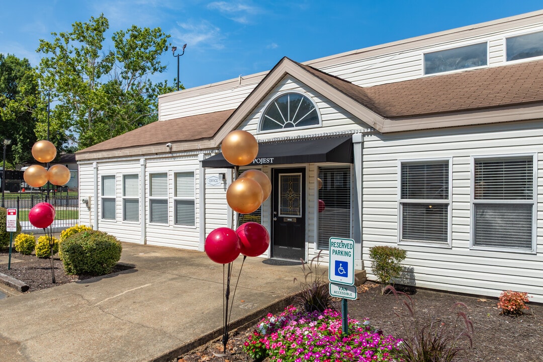 Annies Townhomes in Memphis, TN - Building Photo