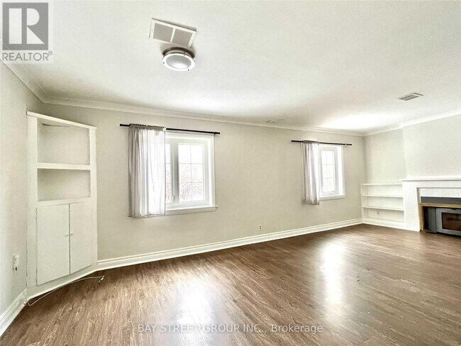 316 Willowdale Ave in Toronto, ON - Building Photo - Building Photo