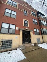 1640 W Fargo Ave in Chicago, IL - Building Photo