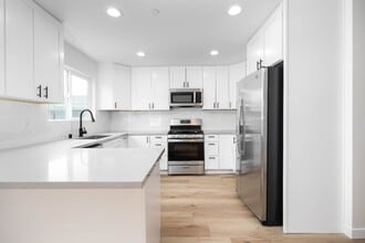 6961 Saranac St-Unit -6961 Saranac Street in San Diego, CA - Building Photo - Building Photo