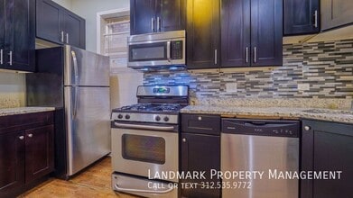 2130 W Cermak Rd in Chicago, IL - Building Photo - Building Photo
