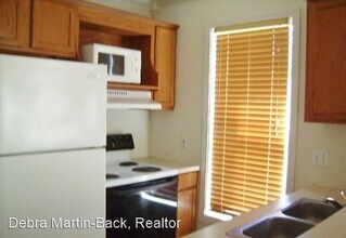 2905 SW Archer Rd in Gainesville, FL - Building Photo - Building Photo