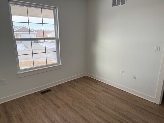 3808 NW 93rd St in Kansas City, MO - Building Photo - Building Photo