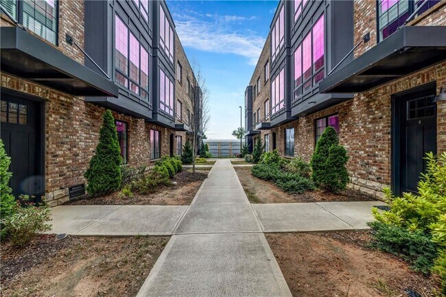 267 Castleberry Station Dr SW in Atlanta, GA - Building Photo - Building Photo