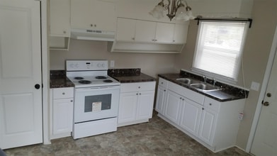 309 Keowee Trail in Seneca, SC - Building Photo - Building Photo