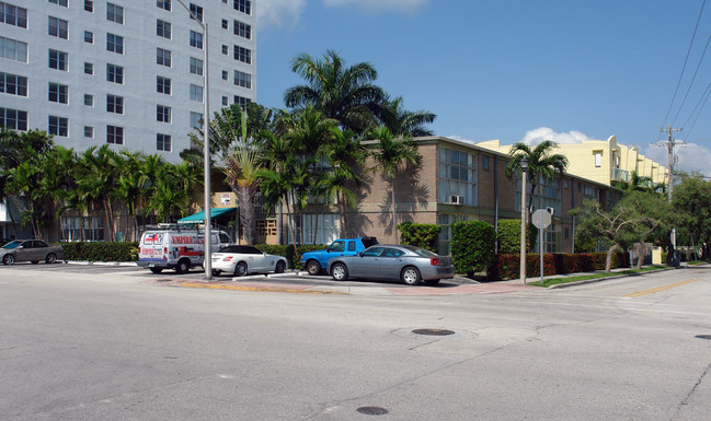 1850 Meridian Ave in Miami Beach, FL - Building Photo - Building Photo