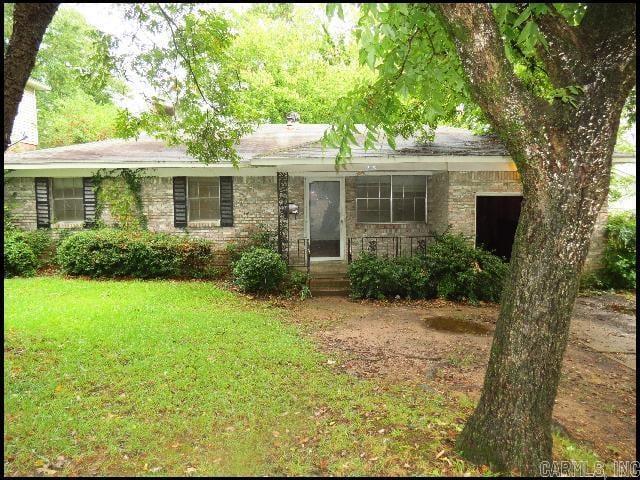 property at 2619 Montreal Dr