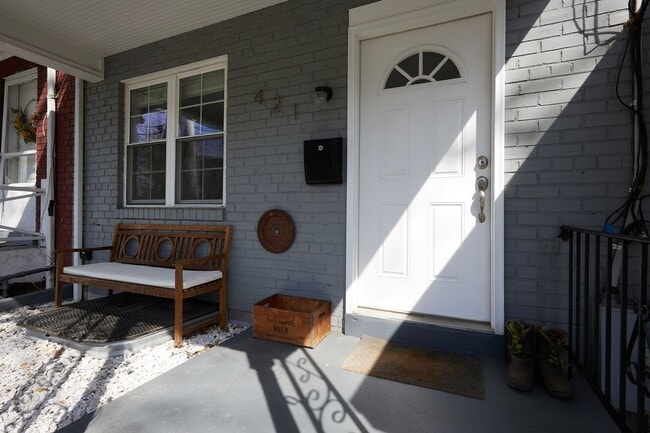 421 Longfellow St NW in Washington, DC - Building Photo - Building Photo