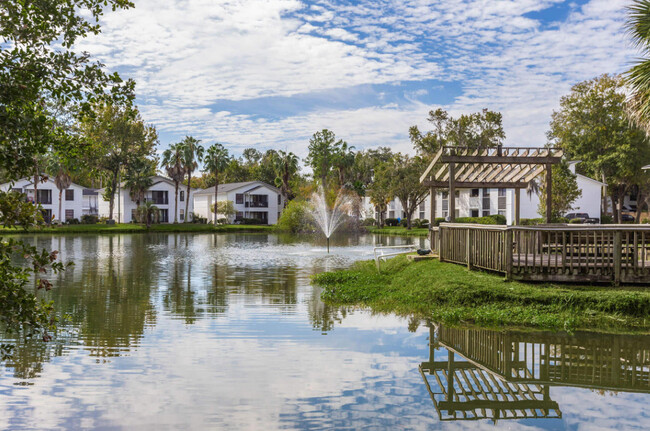 The Point Apartments in Gainesville, FL - Foto de edificio - Building Photo