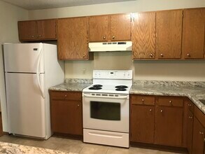 1389 Berry Ridge Rd, Unit 303 in Eagan, MN - Building Photo - Building Photo