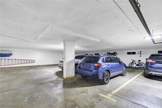 12550 Lake Ave in Lakewood, OH - Building Photo - Building Photo