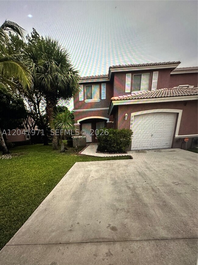7001 SW 164th Ct