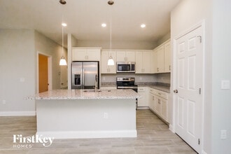 453 Magpie Ct in Poinciana, FL - Foto de edificio - Building Photo