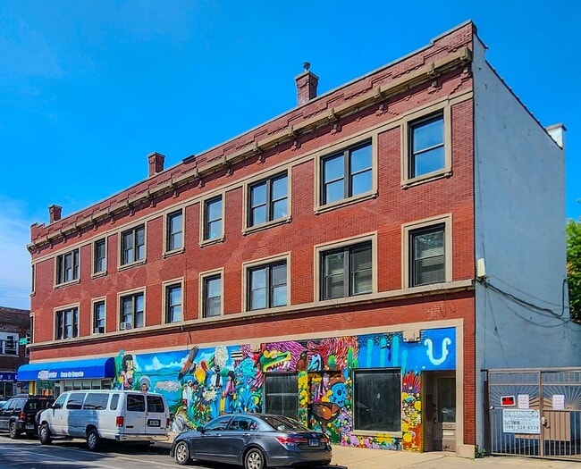 property at 2552 S Central Park Ave