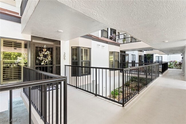 property at 305 La Peninsula Blvd