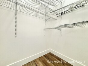 1234 N Berendo St, Unit 6 in Los Angeles, CA - Building Photo - Building Photo