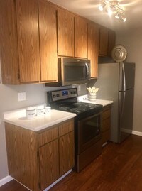 Building Photo - Cypress Garden Apartamentos in Modesto, California