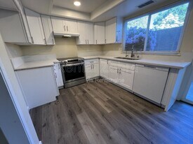 3616 Cherryglen Way in Modesto, CA - Building Photo