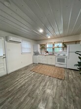 410 W Maple St in Johnson City, TN - Foto de edificio - Building Photo