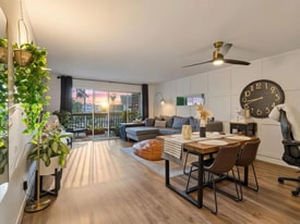 4444 West Dr, Unit 13 in San Diego, CA - Building Photo