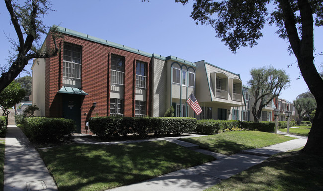 1749-1759 W Greenleaf Ave in Anaheim, CA - Building Photo - Building Photo