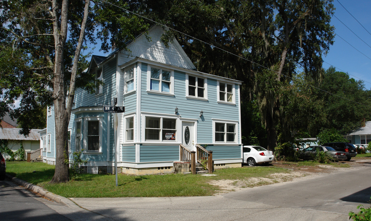 418 NW 4th Ave in Gainesville, FL - Building Photo