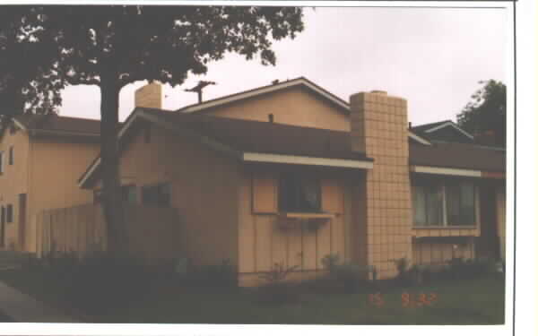 1401 Fremont Way in Oxnard, CA - Foto de edificio - Building Photo