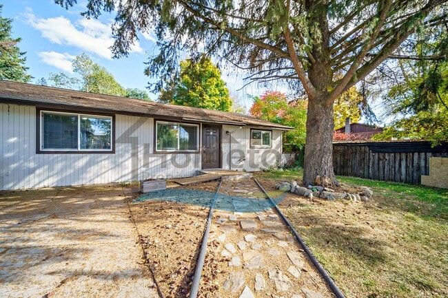 2850 N Francis St in Coeur d'Alene, ID - Building Photo - Building Photo