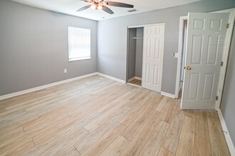 4509 27th Ave S in Gulfport, FL - Building Photo - Building Photo