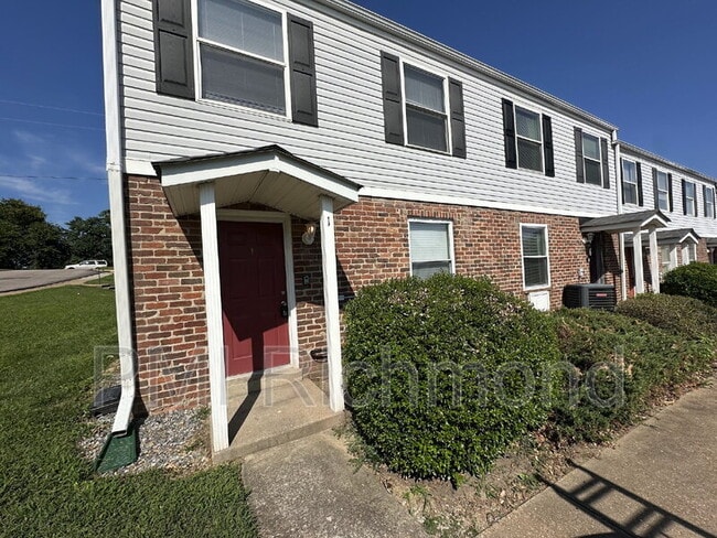 property at 3514 E Richmond Rd