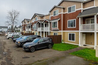 Meadow Park Townhomes in Lakewood, WA - Foto de edificio - Building Photo