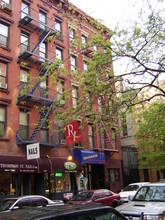 139 Thompson St in New York, NY - Building Photo - Building Photo