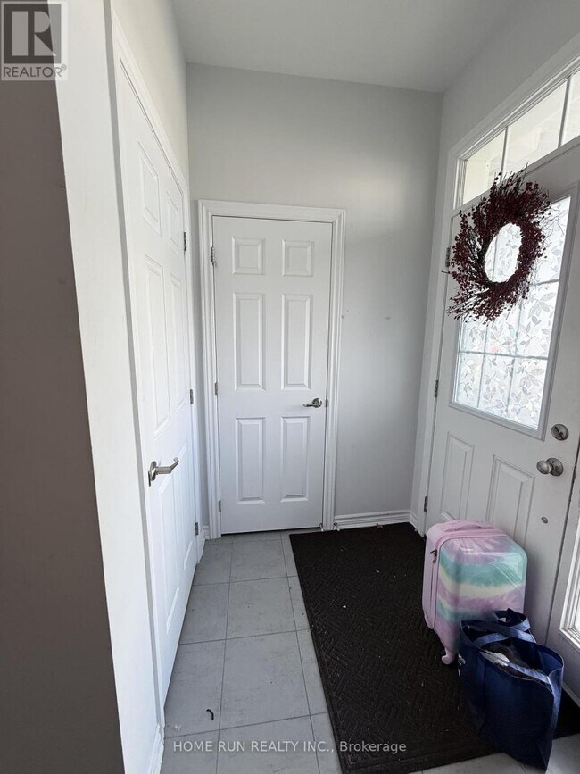 348 Rouncey Rd in Ottawa, ON - Building Photo - Building Photo