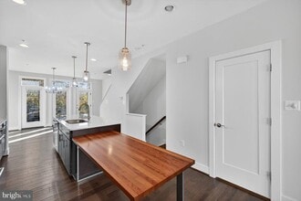 1446 Piccard Dr in Rockville, MD - Building Photo - Building Photo
