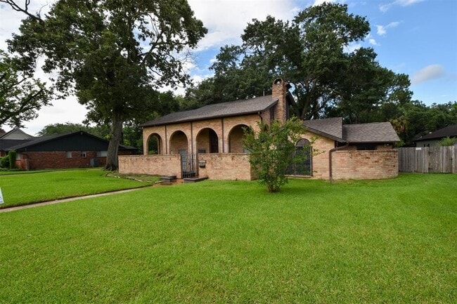 18603 Point Lookout Dr photo'