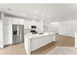 2239 Tyrone Dr S in Shakopee, MN - Building Photo - Building Photo