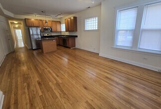 4926 N Albany Ave in Chicago, IL - Building Photo - Building Photo