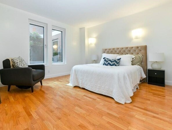 492 Beacon St, Unit 11 in Boston, MA - Building Photo - Building Photo