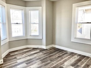 72 Clinton Pl, Unit 2 East in East Rutherford, NJ - Foto de edificio - Building Photo