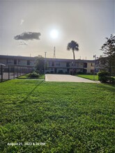 5505 Hernandes Dr, Unit 151 in Orlando, FL - Building Photo - Building Photo