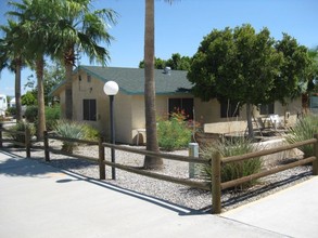 Desert View RV Resort in Needles, CA - Building Photo - Building Photo