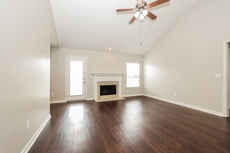4020 Sequoia Trail in Spring Hill, TN - Building Photo - Building Photo
