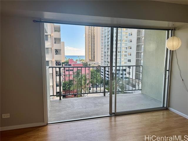 property at 2440 Kuhio Ave.