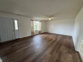 544 Coffee in Calvert City, KY - Building Photo - Building Photo