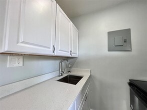 2901 NW 18th St in Fort Lauderdale, FL - Building Photo - Building Photo